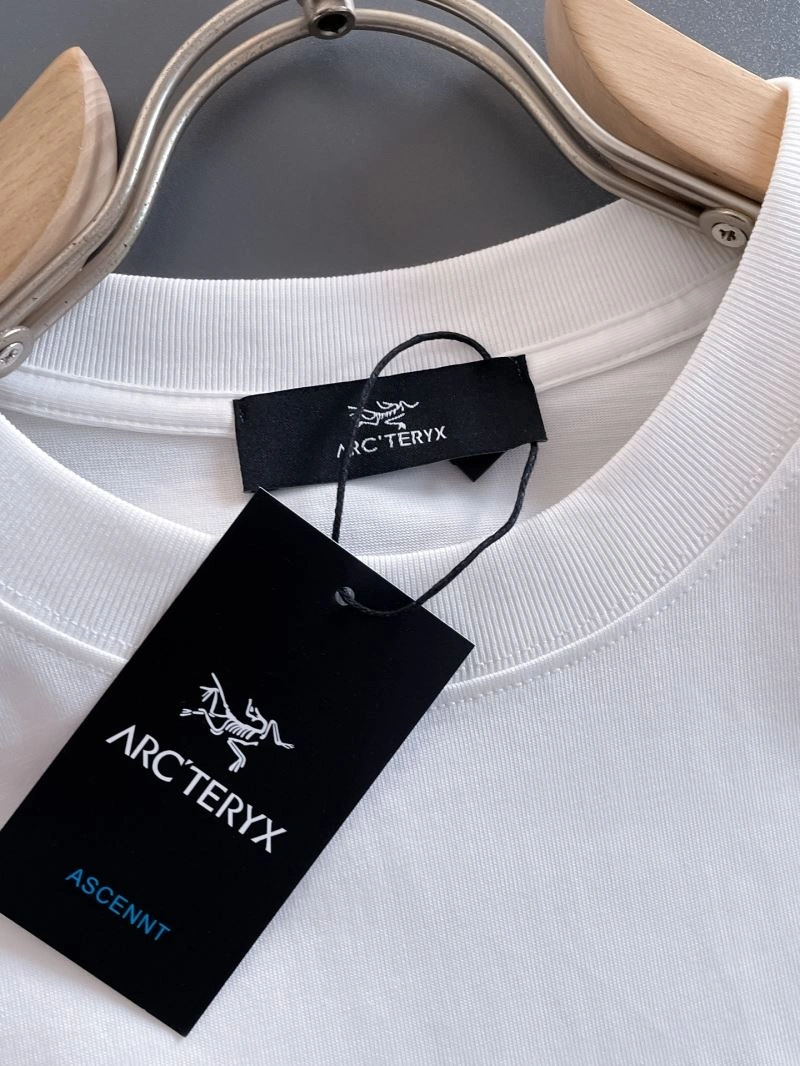 Lightweight Gucci T-Shirts 126537