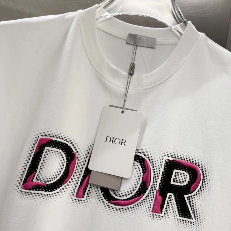 Gucci T-Shirts Bold 126504