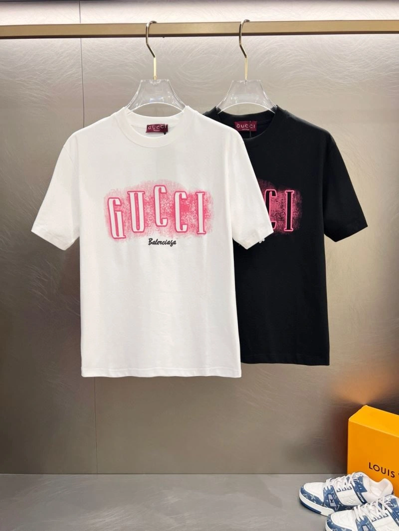 Gucci T-Shirts Refined 126531