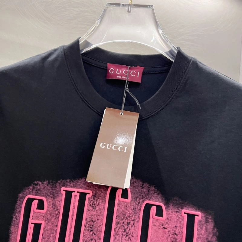 Gucci T-Shirts Refined 126531