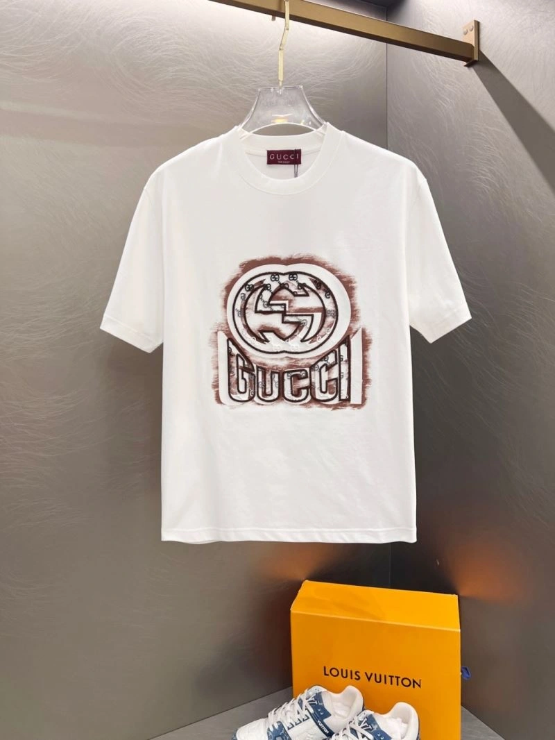 Gucci T-Shirts Resilient 126525