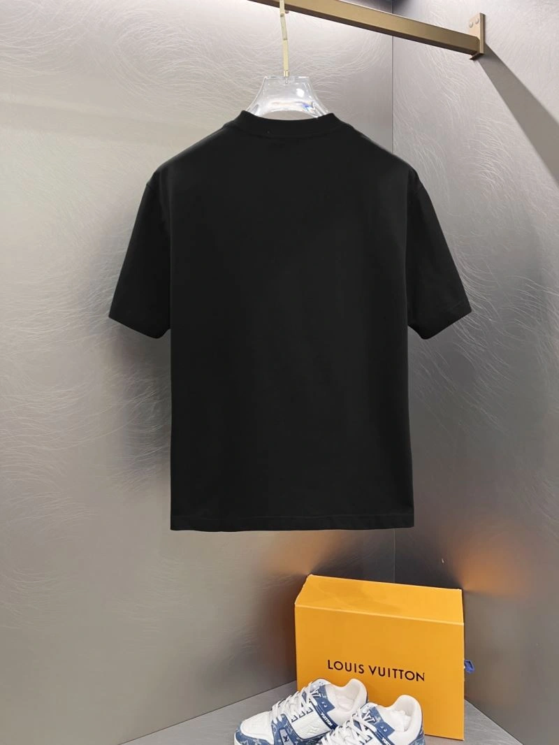 Bold Gucci T-Shirts 126528