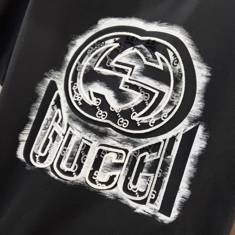 Bold Gucci T-Shirts 126528
