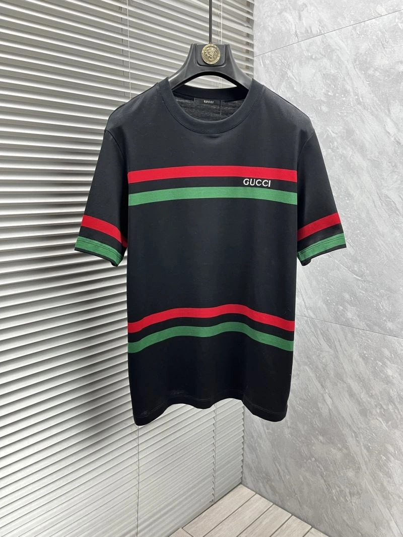 Sleek Gucci T-Shirts 126510