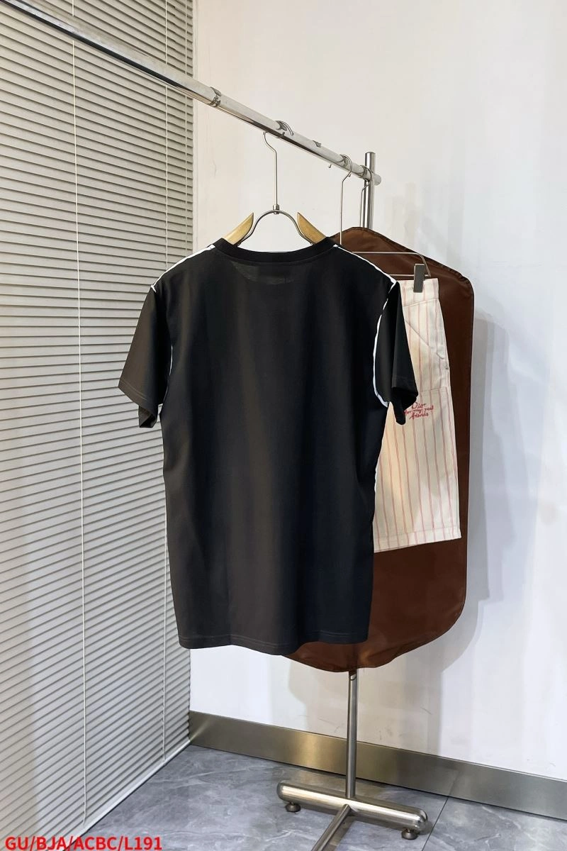 Gucci T-Shirts Comfortable 126530