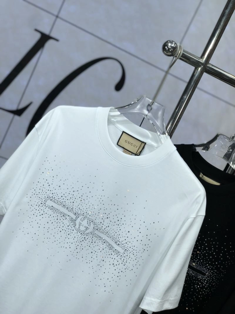 Lightweight Gucci T-Shirts 126513