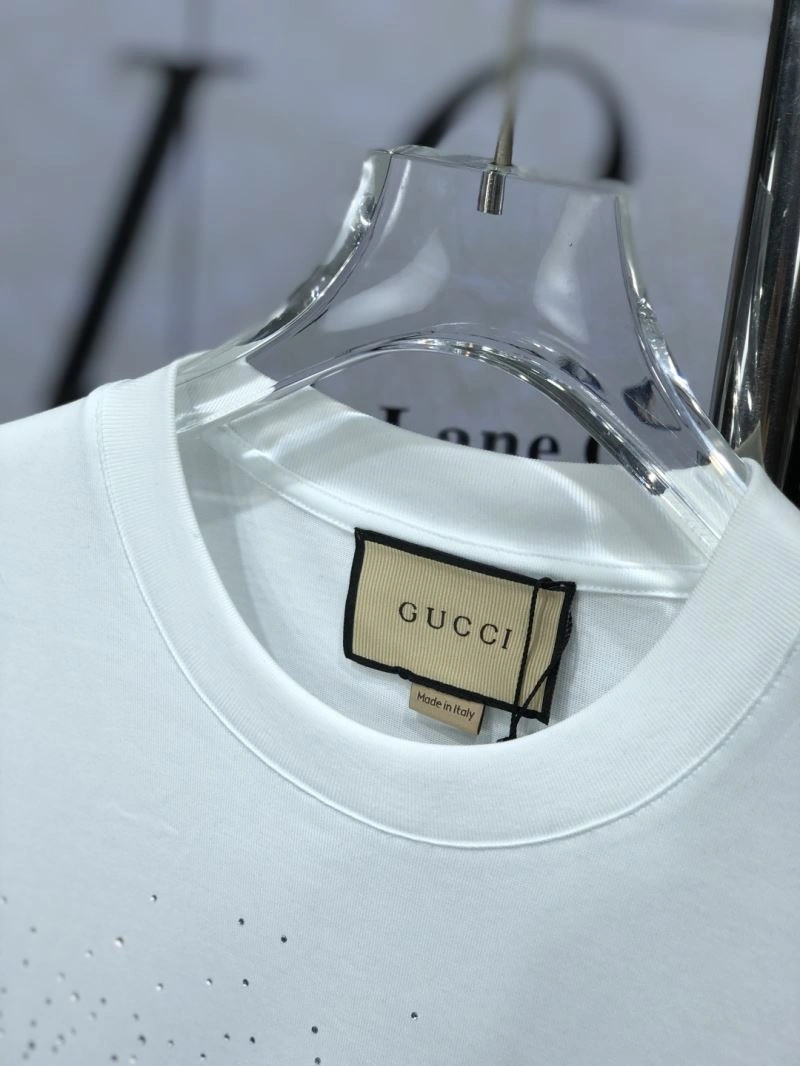 Lightweight Gucci T-Shirts 126513