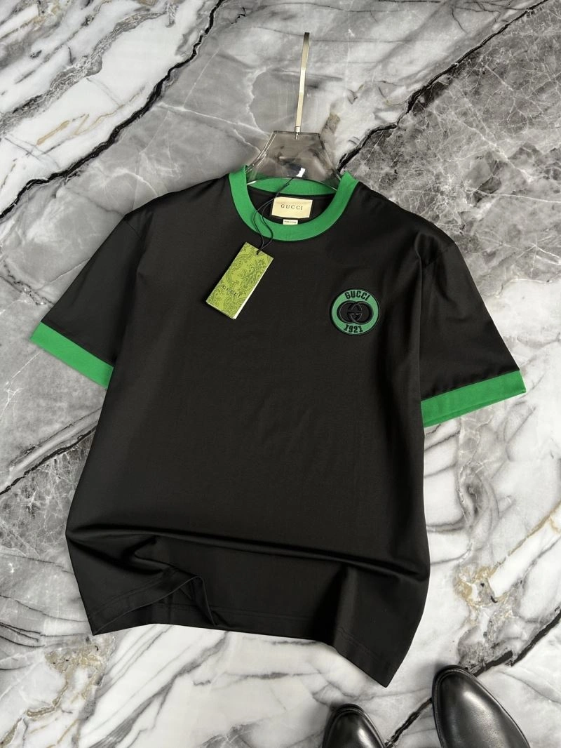 Bold Gucci T-Shirts 126494