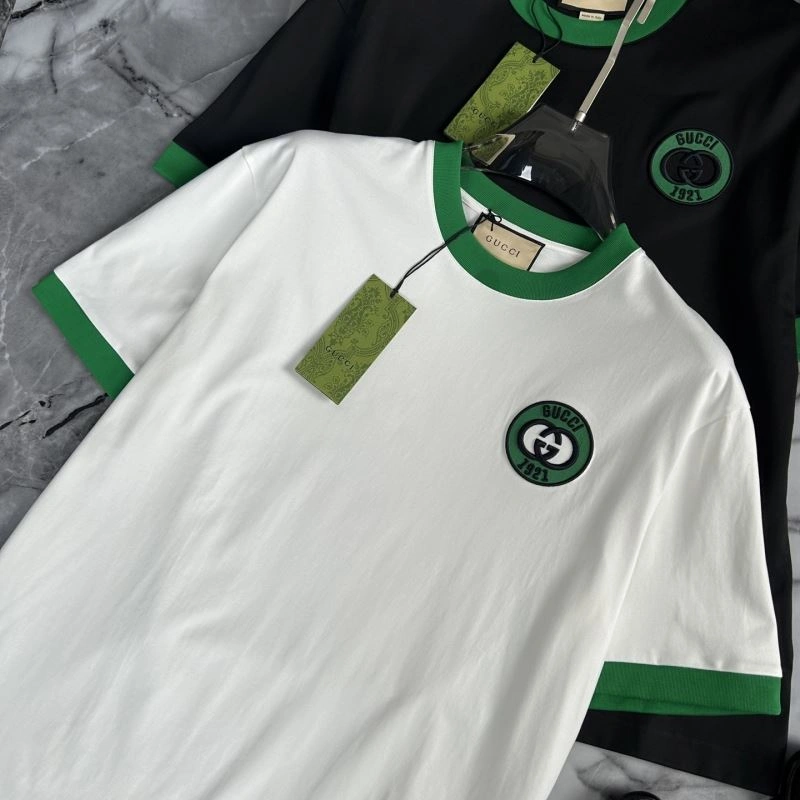 Bold Gucci T-Shirts 126494
