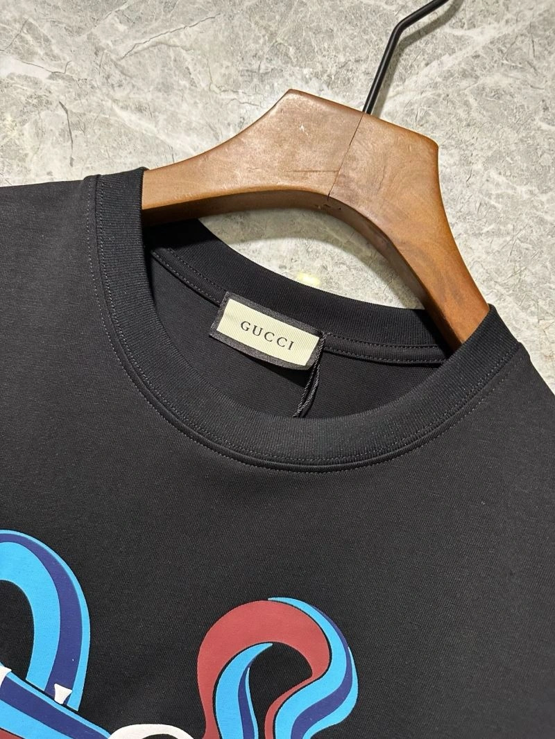 Vibrant Gucci T-Shirts 126466