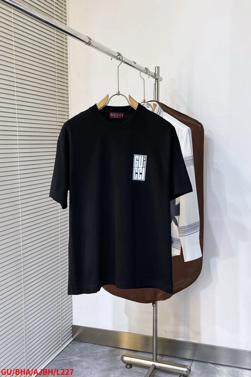 FashionForward Gucci T-Shirts 126476
