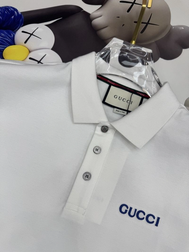Versatile Gucci T-Shirts 126468
