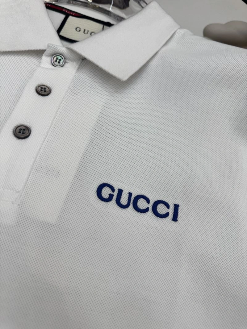 Versatile Gucci T-Shirts 126468