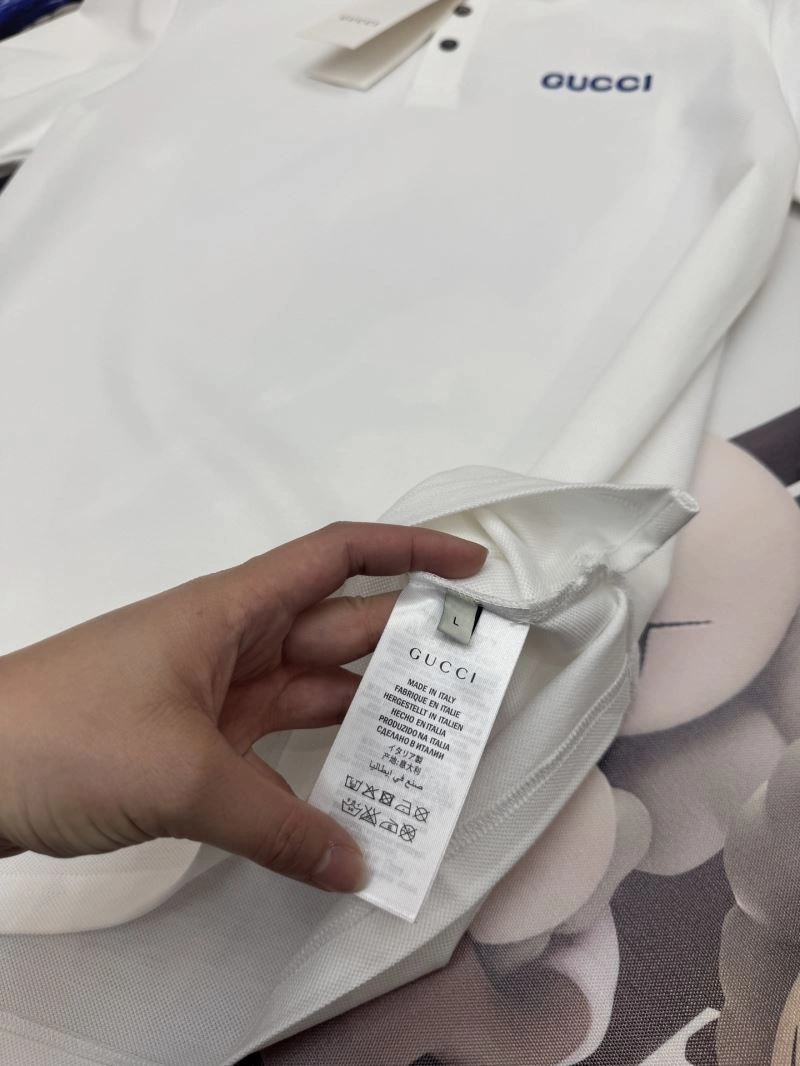 Versatile Gucci T-Shirts 126468