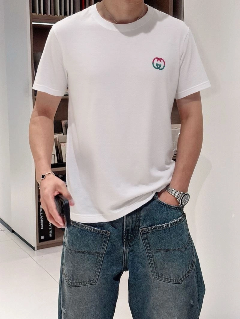 Breathable Gucci T-Shirts 126433