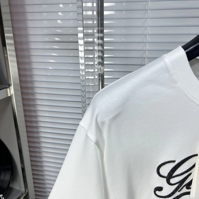 Gucci T-Shirts Neat 126422