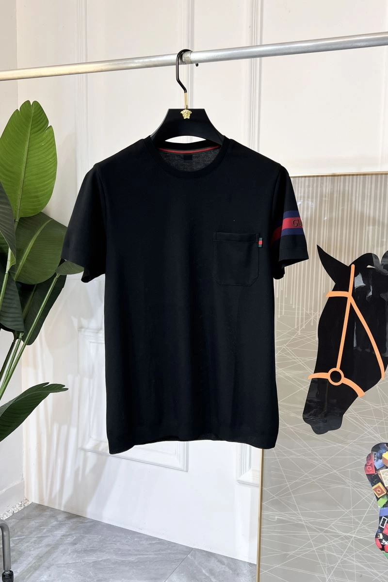 Gucci T-Shirts Breathable 126443
