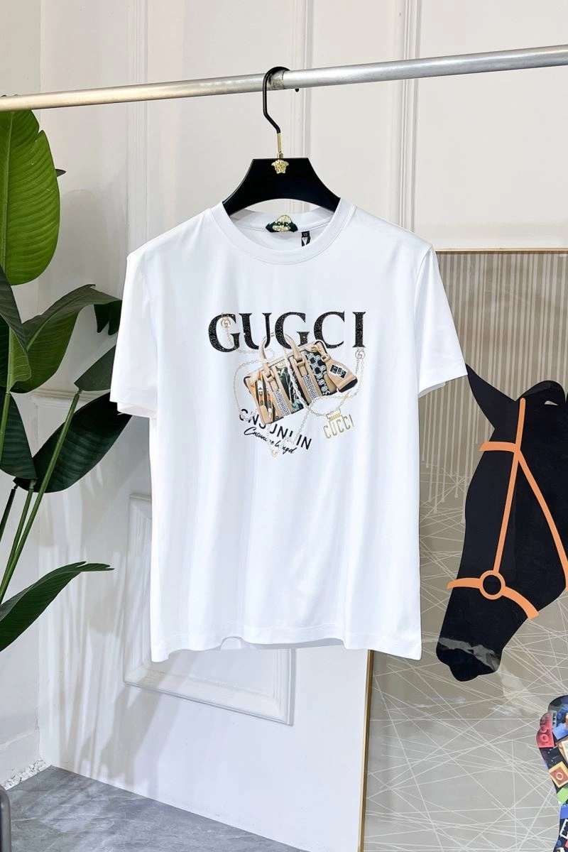 Gucci T-Shirts Durable 126442