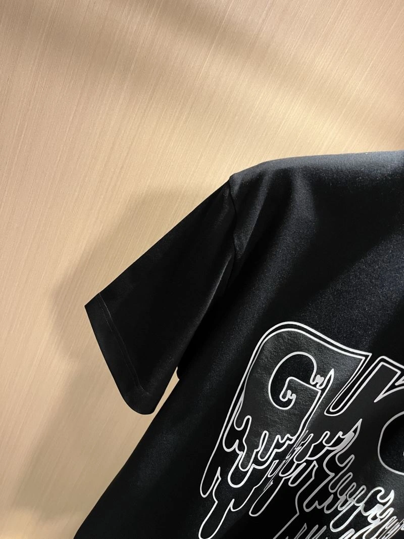 Gucci T-Shirts NewStyle 126382