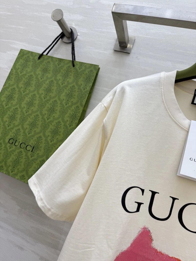 Gucci T-Shirts Vibrant 124828