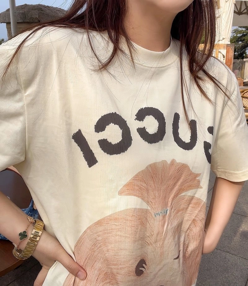Bold Gucci T-Shirts 124830