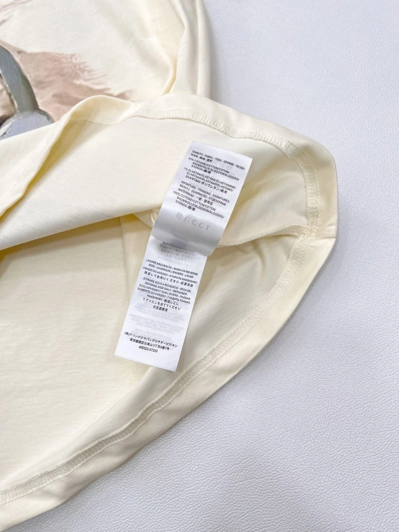 Gucci T-Shirts Flexible 124837