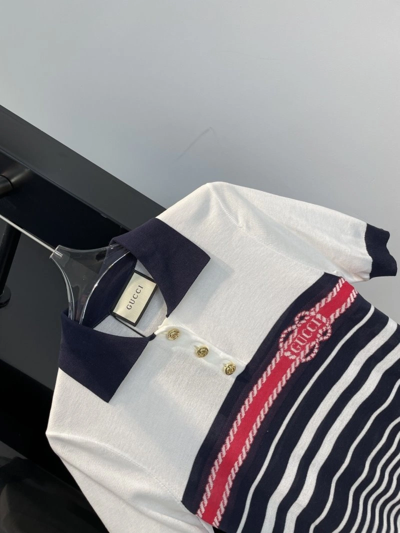 Gucci T-Shirts Elegant 124786