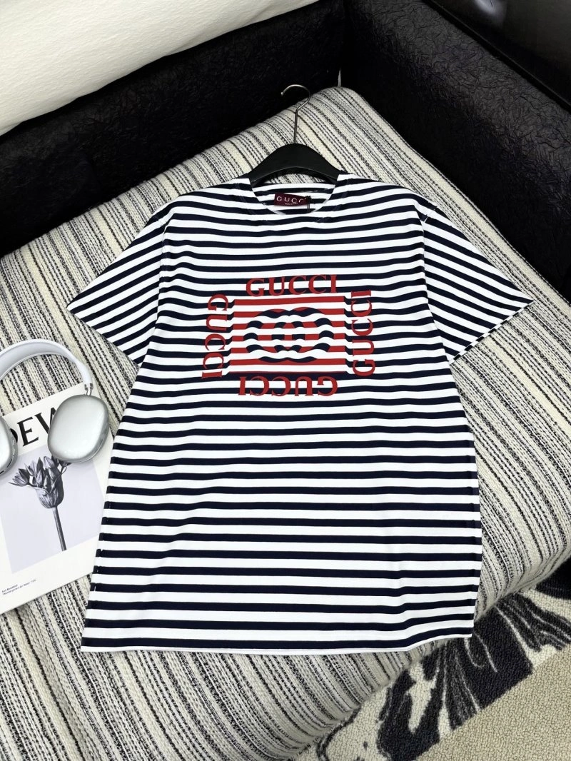 WellDesigned Gucci T-Shirts 124765