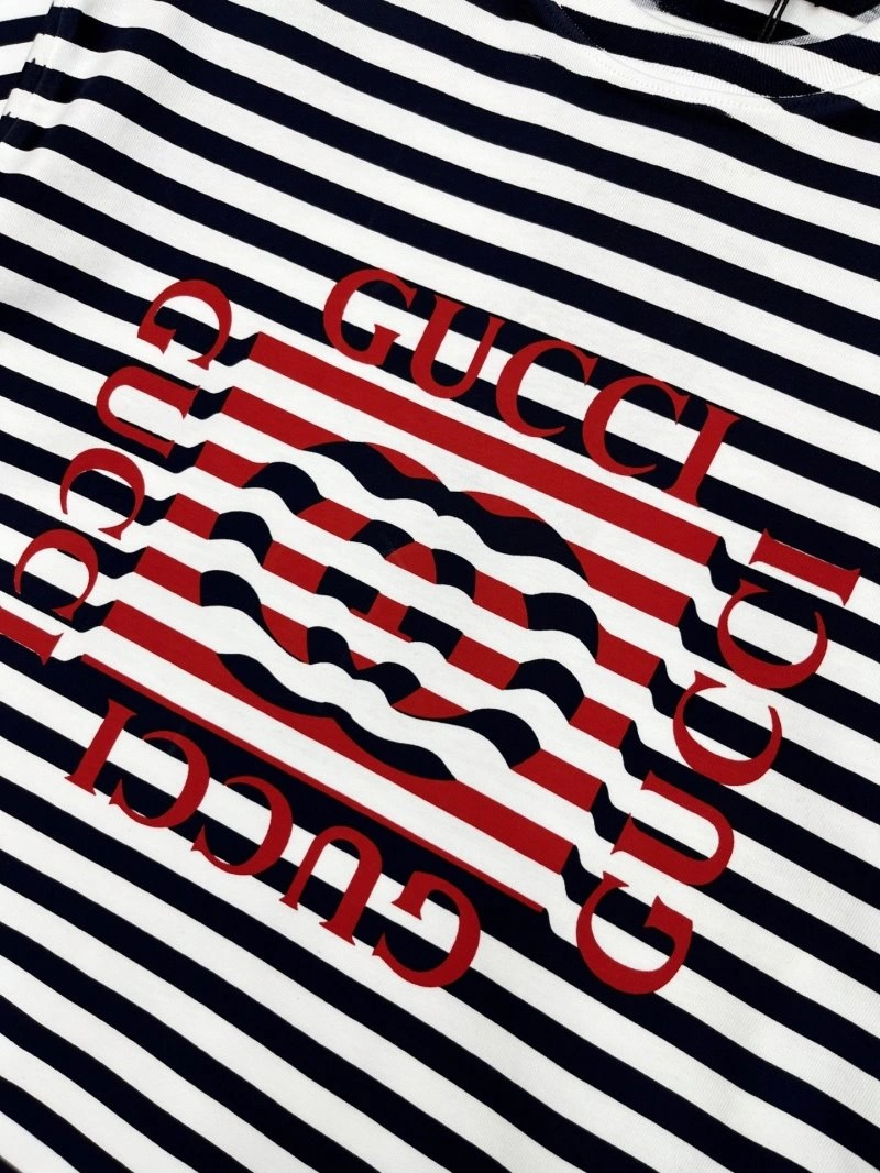 WellDesigned Gucci T-Shirts 124765