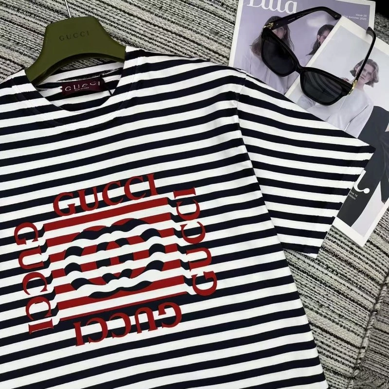 Gucci T-Shirts Lightweight 124773