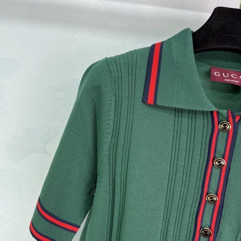 Gucci T-Shirts Sleek 124763