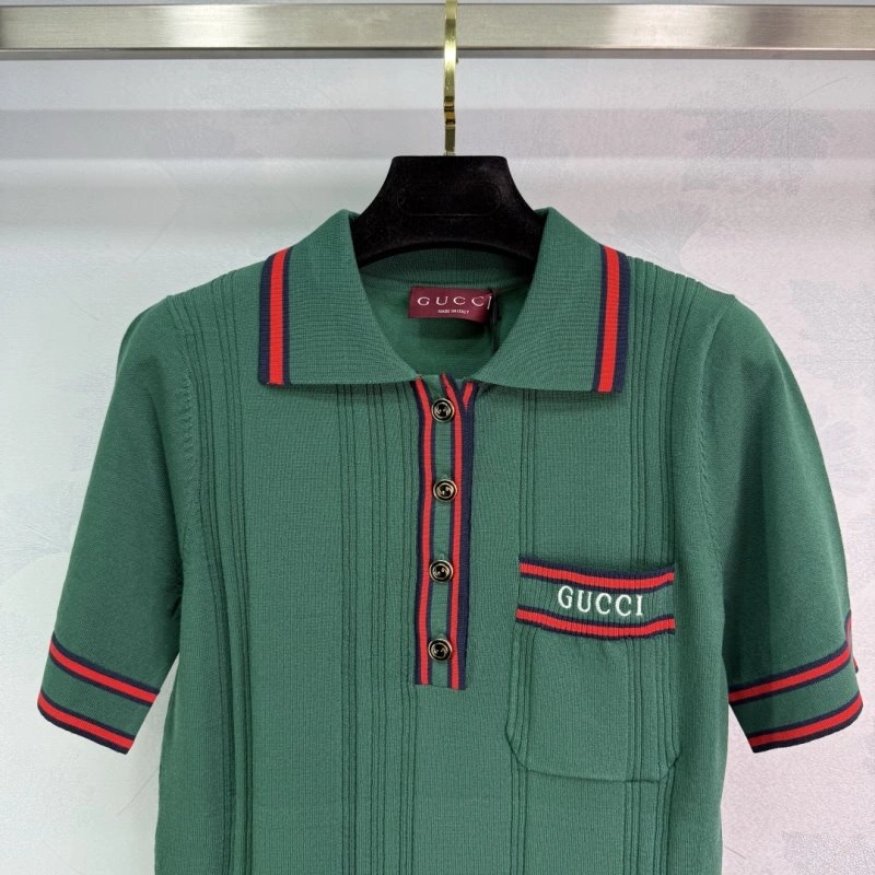 Gucci T-Shirts Sleek 124763