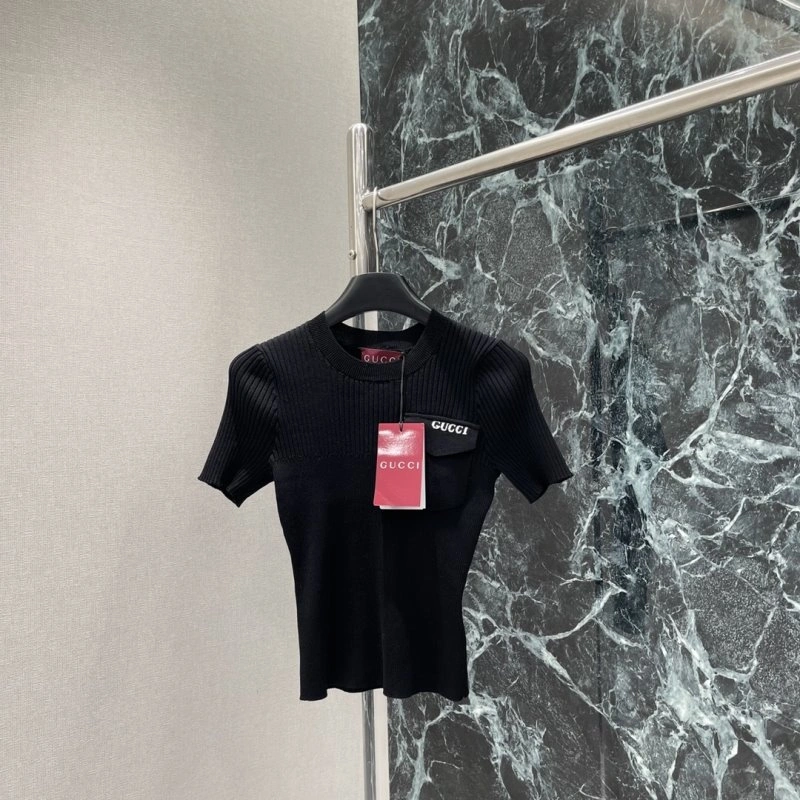 Gucci T-Shirts Sleek 124772