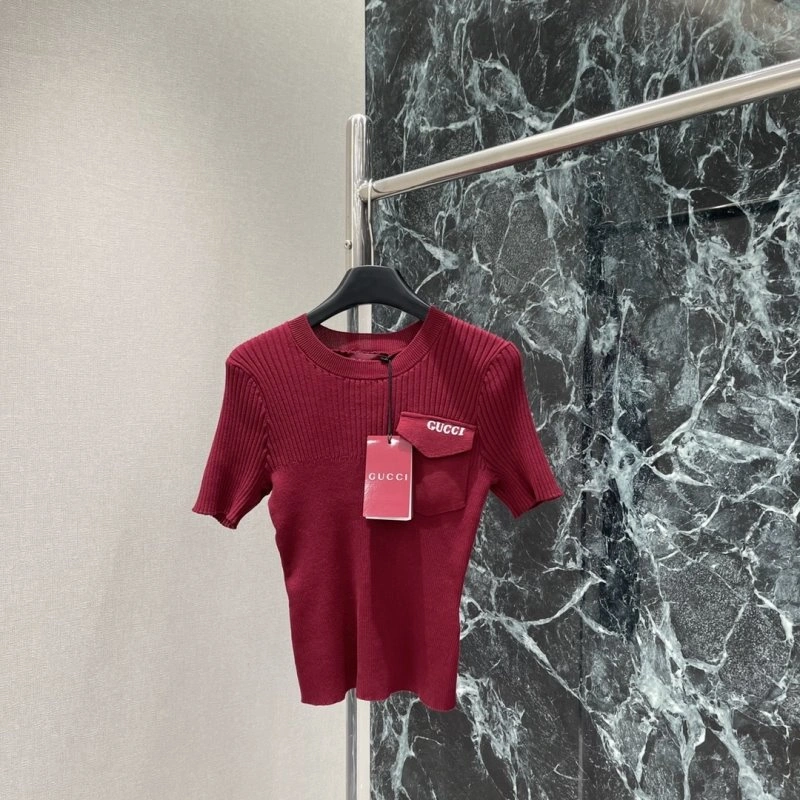 Gucci T-Shirts Sleek 124772