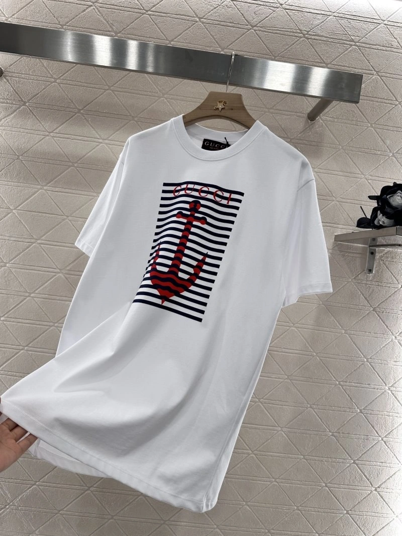 Elegant Gucci T-Shirts 124748