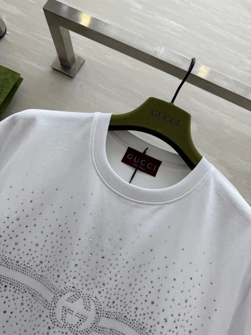 Modern Gucci T-Shirts 124752