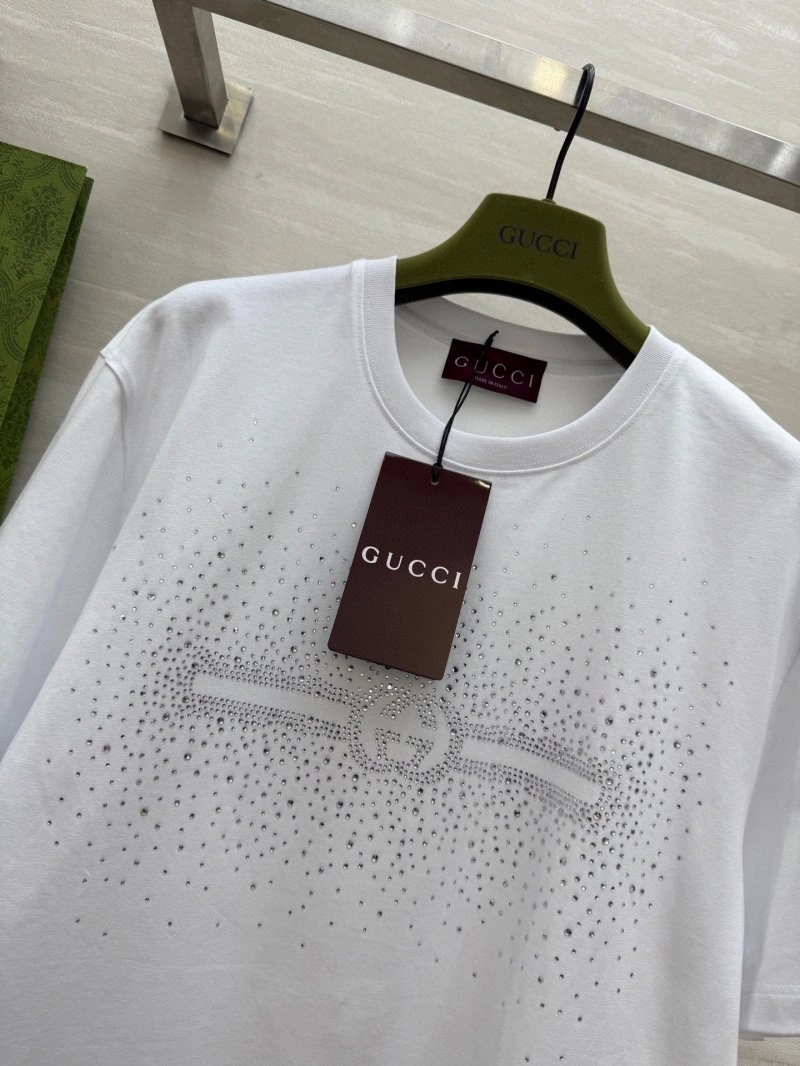 Modern Gucci T-Shirts 124752