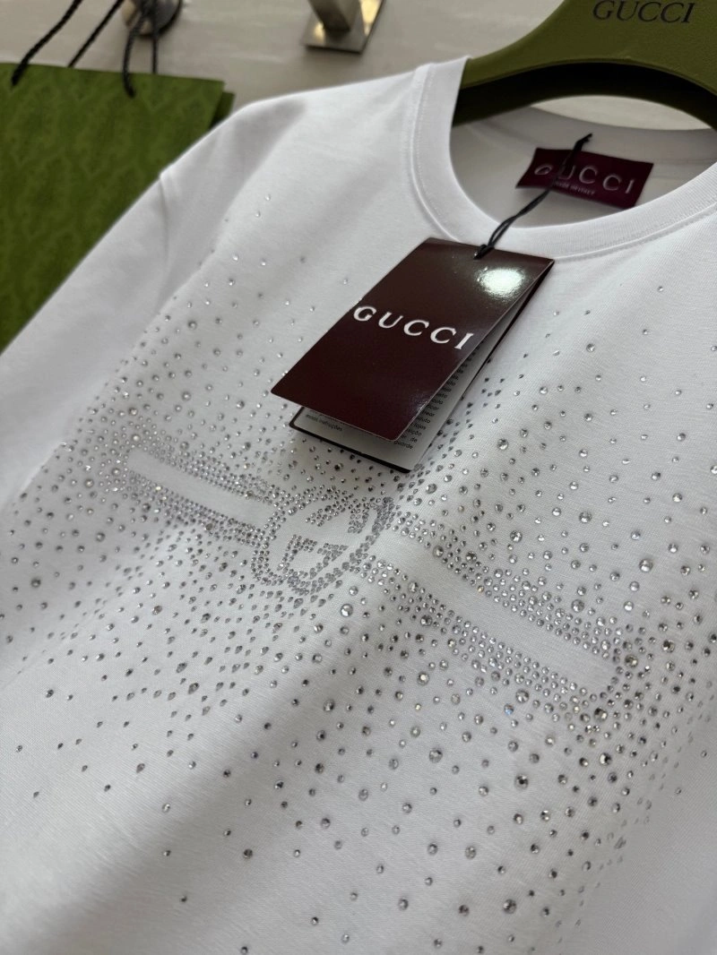 Modern Gucci T-Shirts 124752