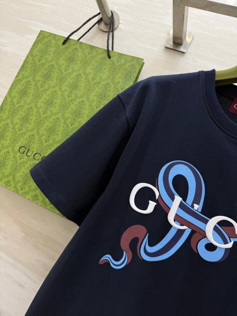 Gucci T-Shirts Chic 124741