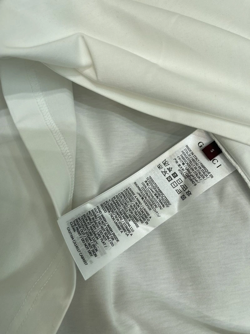 Lightweight Gucci T-Shirts 124738
