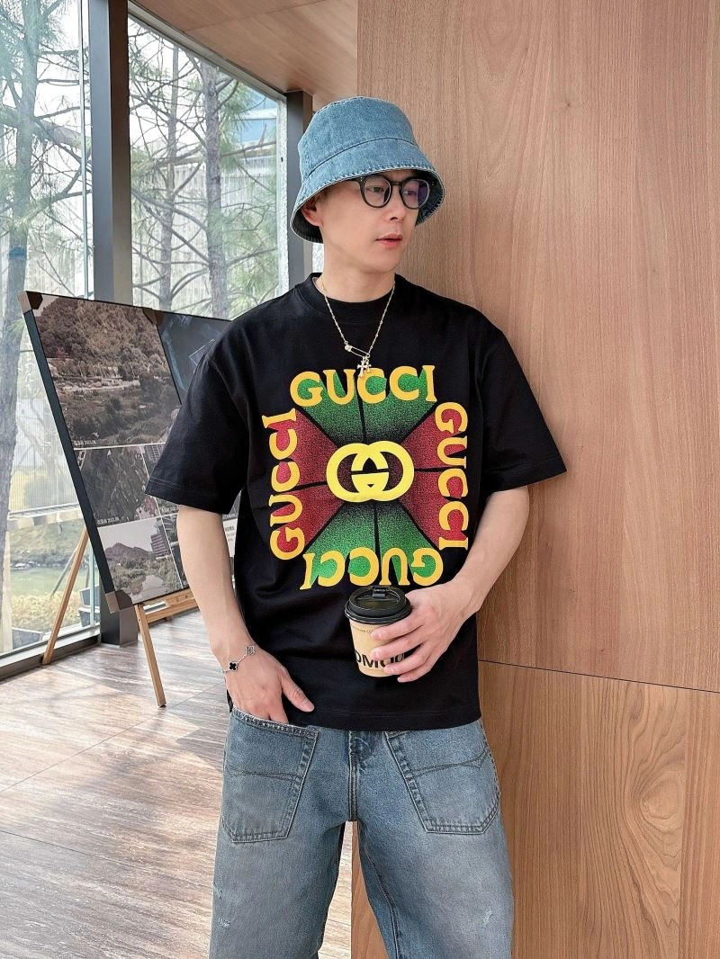 Sporty Gucci T-Shirts 126242