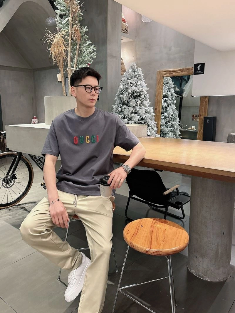 WellDesigned Gucci T-Shirts 126237