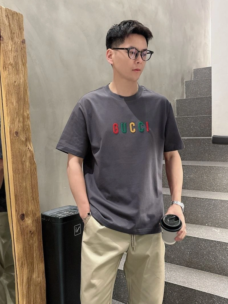 WellDesigned Gucci T-Shirts 126237