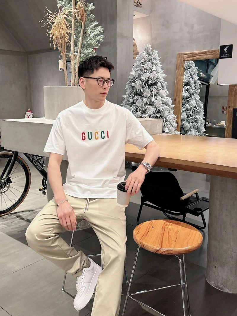 Gucci T-Shirts Bright 126233