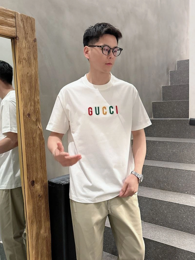 Gucci T-Shirts Bright 126233