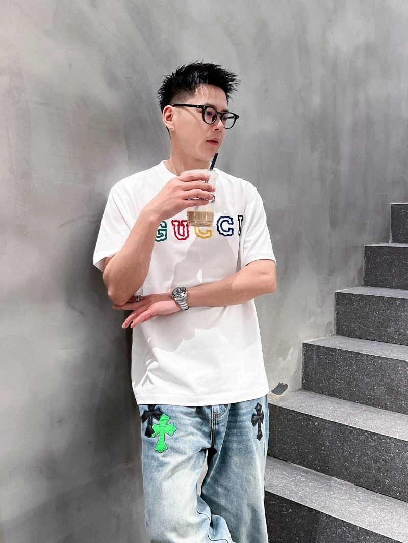 EyeCatching Gucci T-Shirts 126208