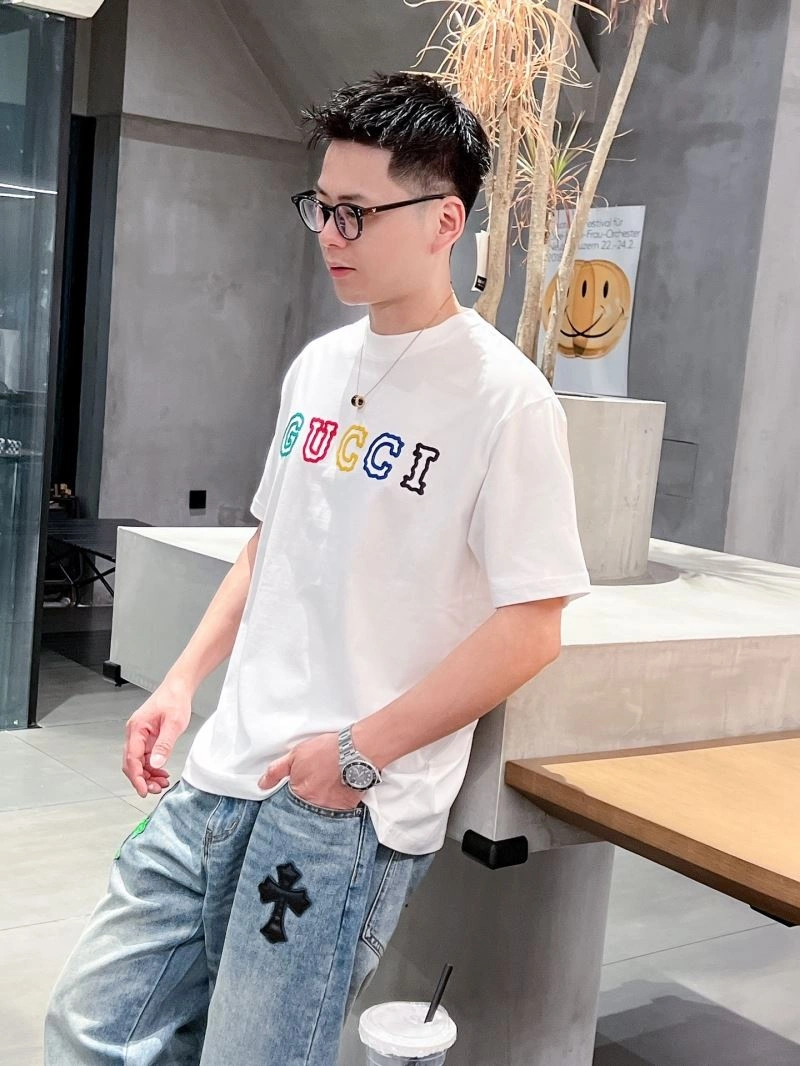 EyeCatching Gucci T-Shirts 126208