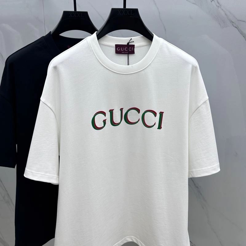 Gucci T-Shirts Refined 126211