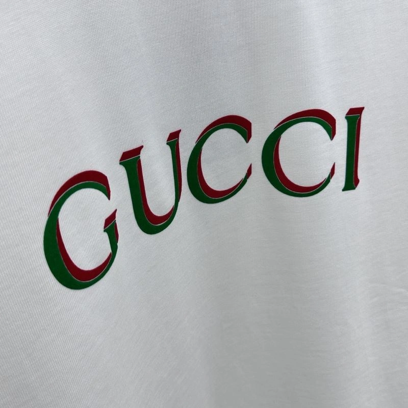 Gucci T-Shirts Refined 126211