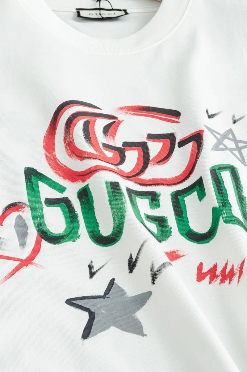 Fashionable Gucci T-Shirts 126216